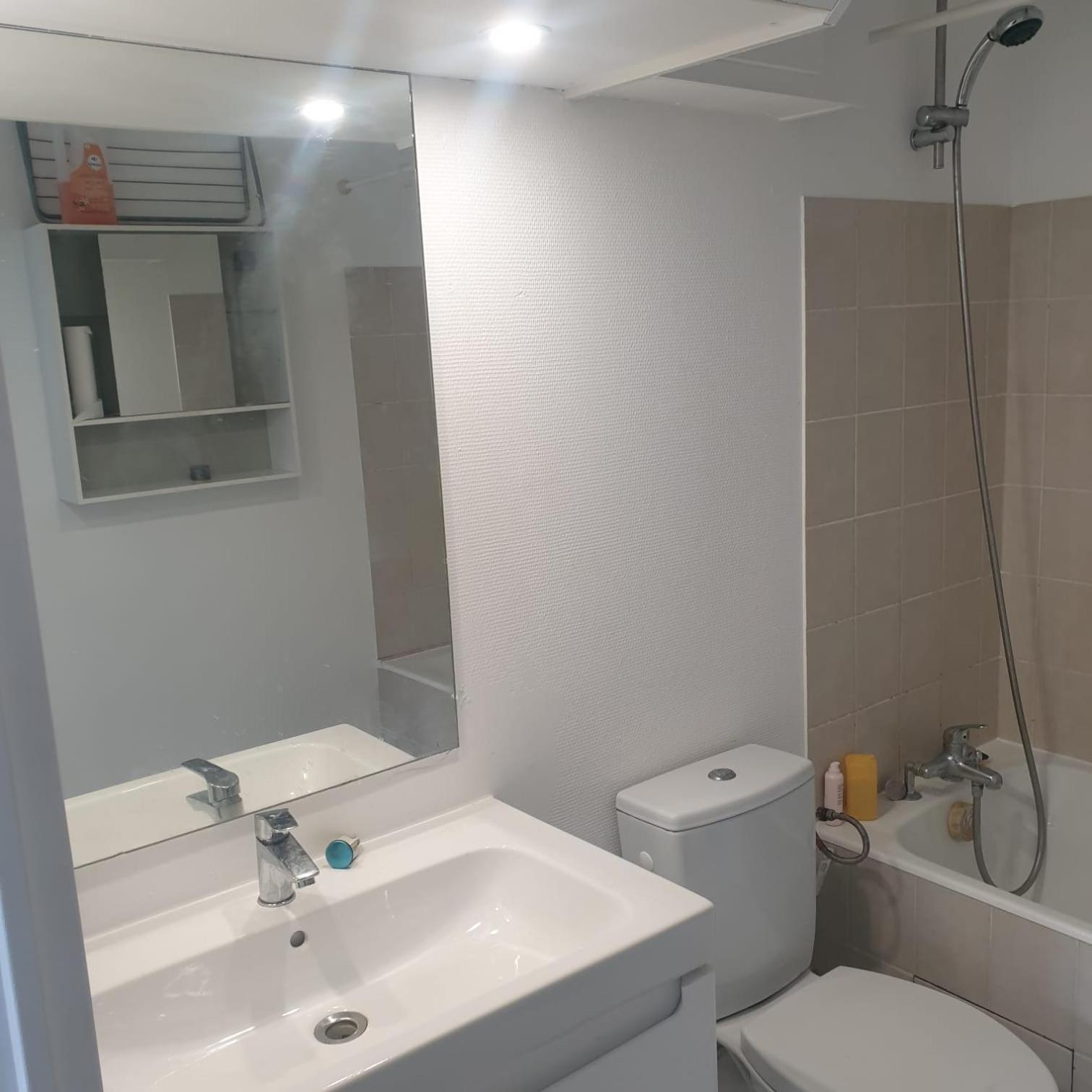 Studio A Suresnes Bagian luar foto