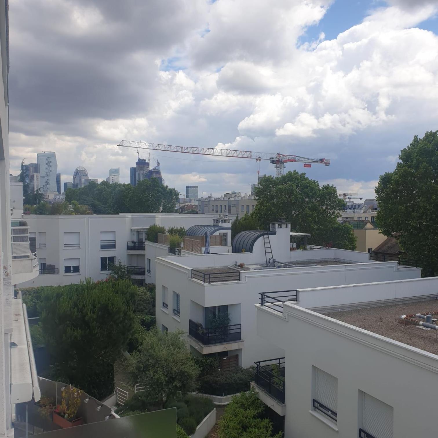 Studio A Suresnes Bagian luar foto
